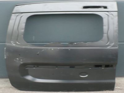 SOL ARKA KAPI DOKKER