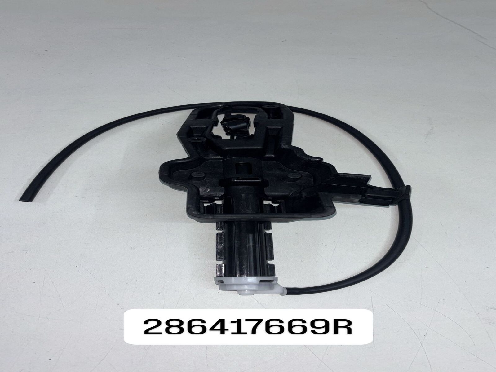 SAĞ FAR YIKAMA FİSKİYEYİ LATİTUDE