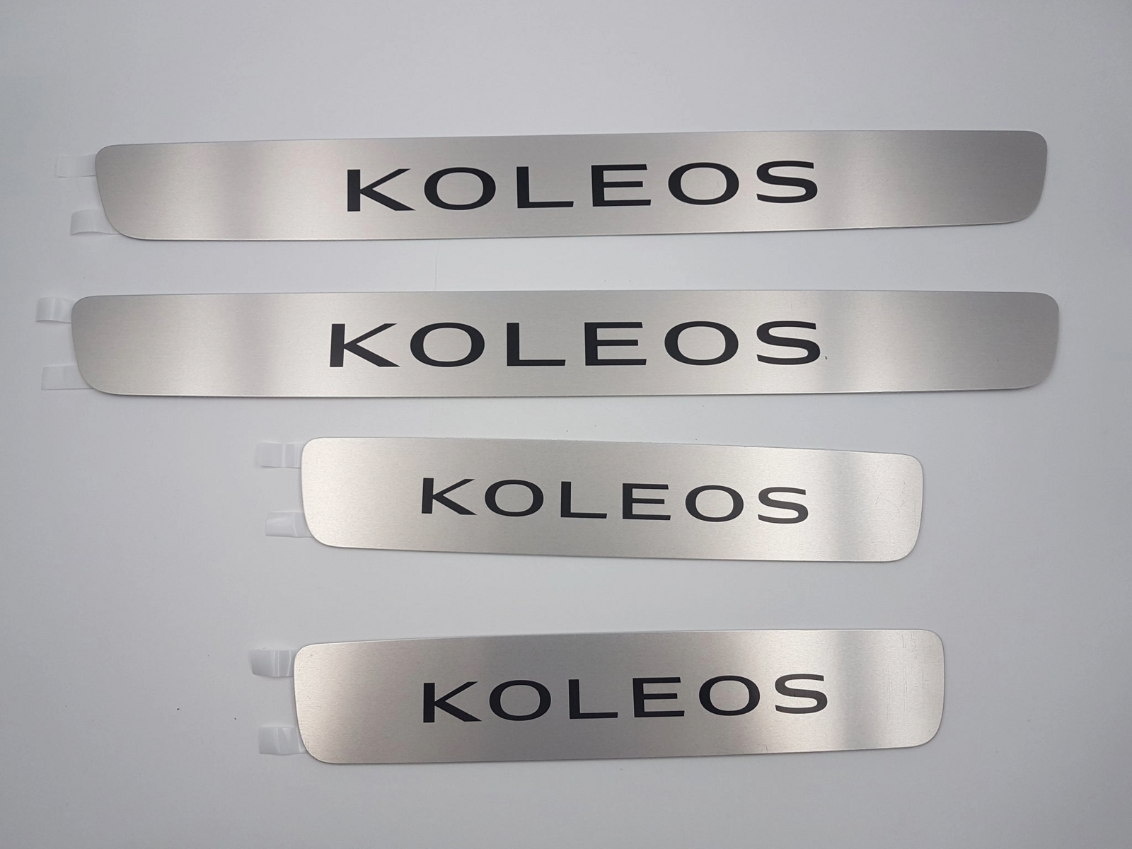 SİYAH PARLAK KAPI EŞİĞİ