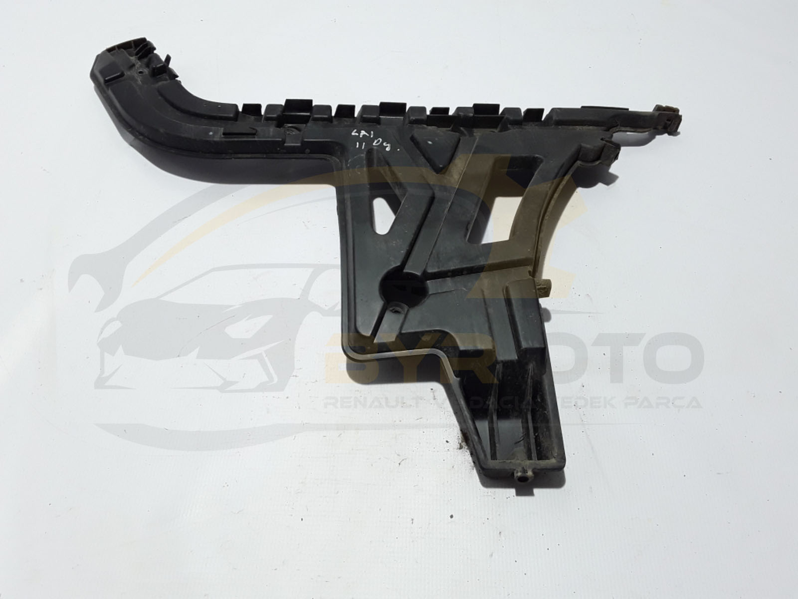 SAĞ ARKA TAMPON SUPORTU LATİTUDE